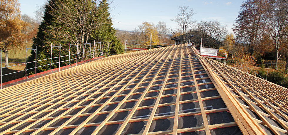 Neue Dachlattung auf dem Restaurant am Kienberg